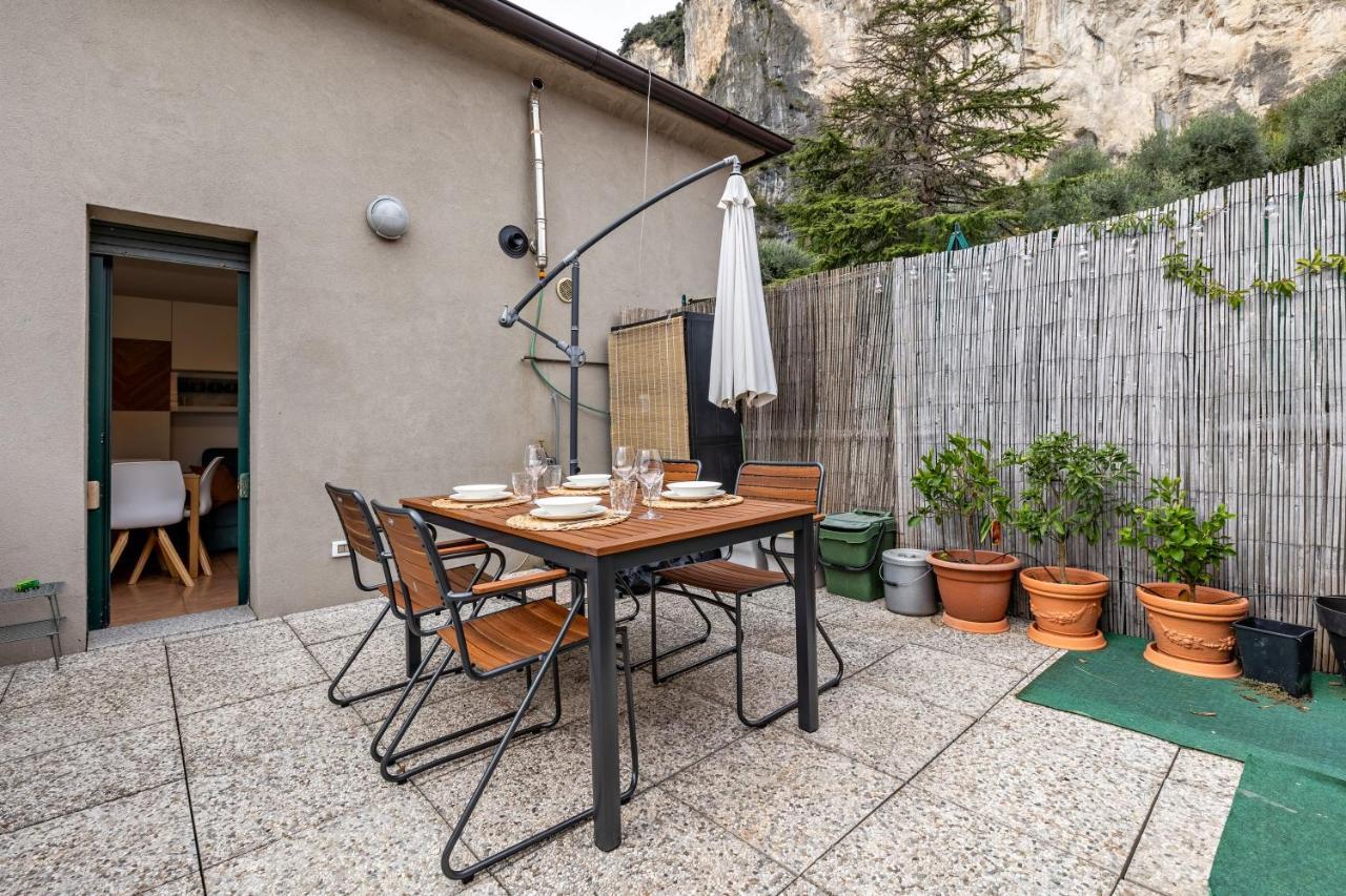 La Terrazza Di Vincent Sul Garda Appartement Riva del Garda Buitenkant foto